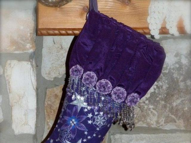 Ֆետրե ամանորյա կոշիկներից պատրաստված ամանորյա կոշիկ՝ ձեր իսկ ձեռքերով նվերների համար